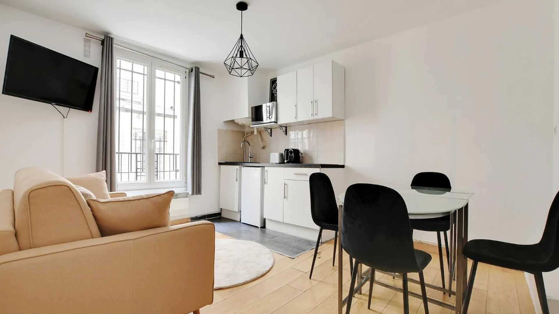 Chic Apartment - 1Br 4P - Place De La Nation Paris 0*,  França